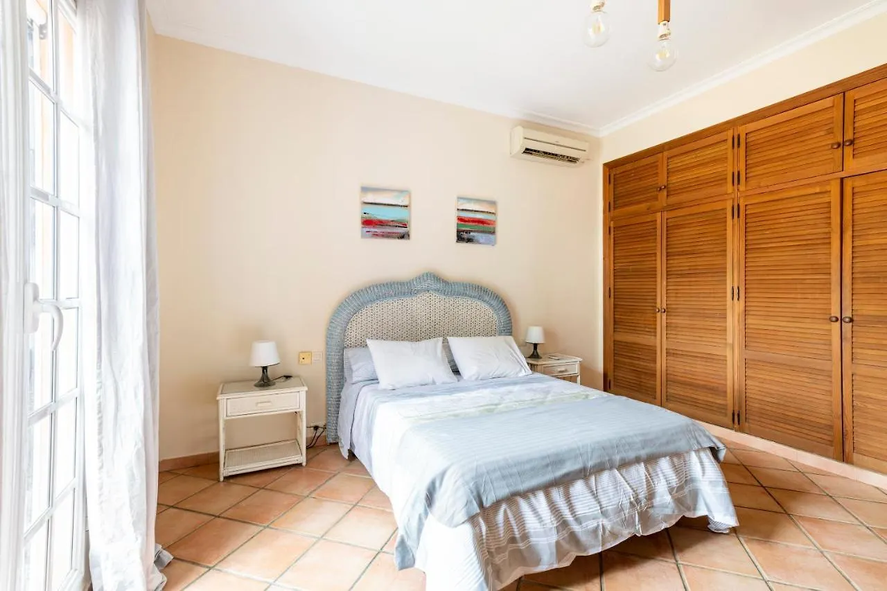 Villa Laforge Carmona